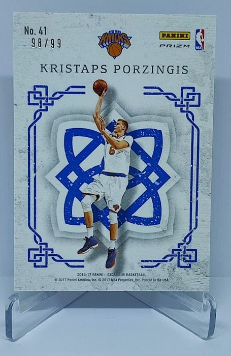 2016-17 Panini Excalibur Crusade Red Prizm Kristaps Porzingis Knicks 98/99 #105