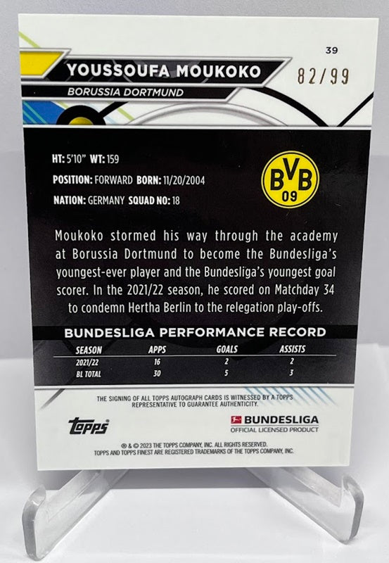 2022-23 Topps Finest Bundesliga AU Youssoufa Moukoko Dortmund 82/99 #39 B