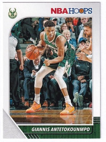 2019-20 Panini Hoops Giannis Antetokounmpo Bucks #102