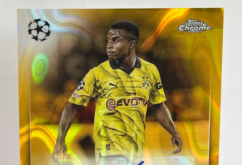 2023-24 Topps Chrome UEFA Gold Lava Youssoufa Moukoko BVB #A