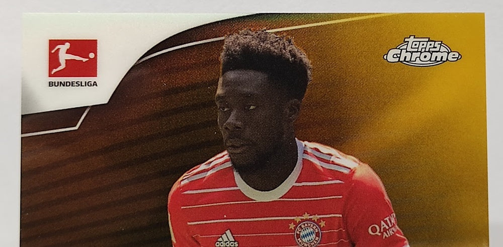 2022-23 Topps Chrome Auto Alphonso Davies Bayern München 37/50