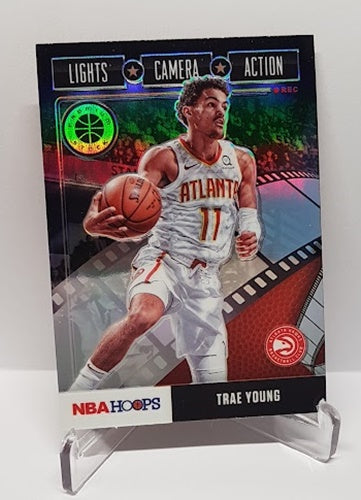 2019-20 Panini Hoops Premium Prizm Trae Young Hawks #22