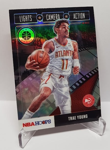 2019-20 Panini Hoops Premium Prizm Trae Young Hawks #22