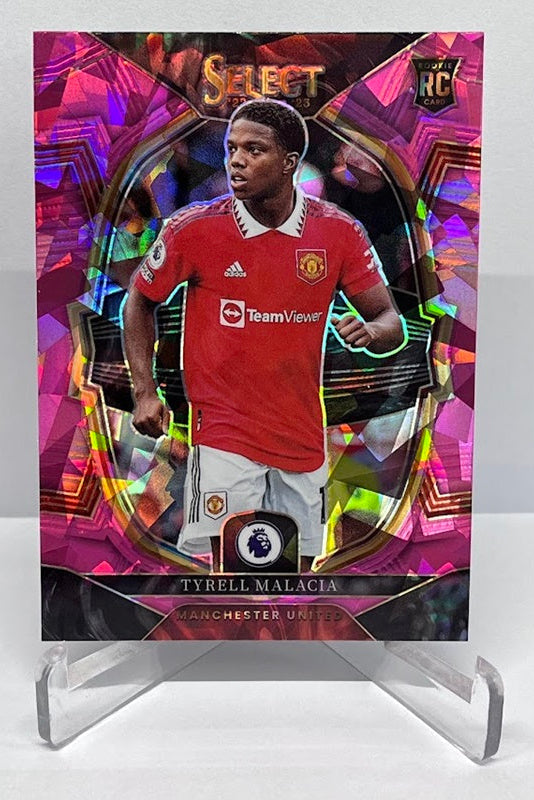 2022-23 Panini Premier League Pink Cracked Ice Prizm RC Tyrell Malacia Manchester #70