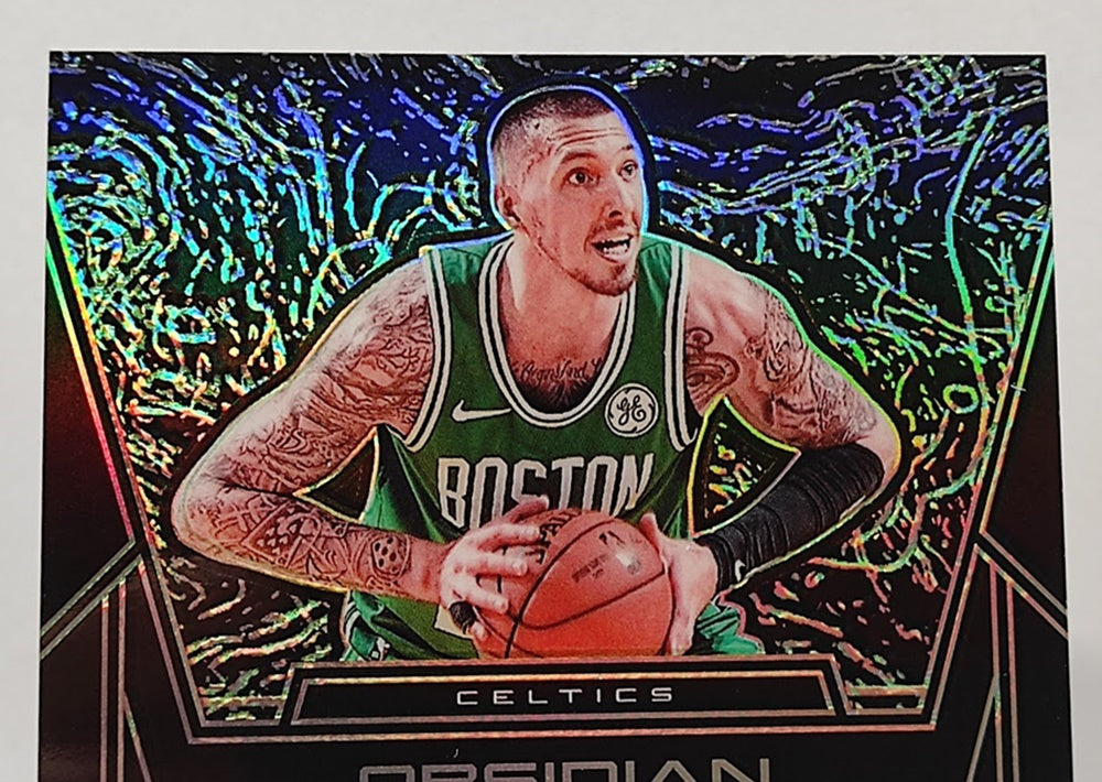 2019-20 Panini Obsidian Volcanic Signatures Daniel Theis Boston 07/25