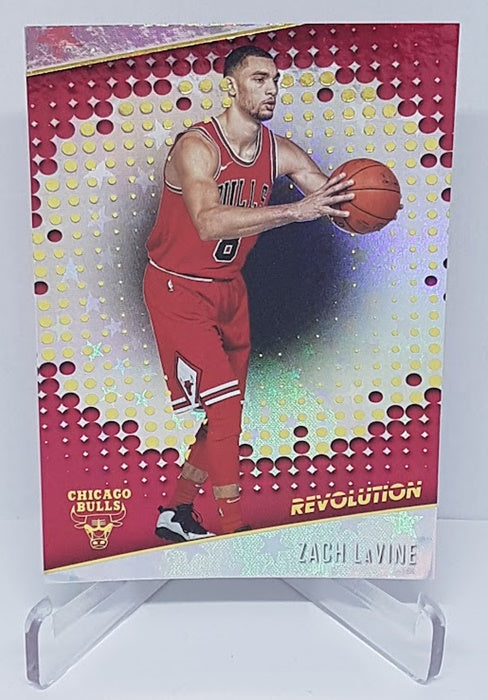 2017-18 Panini  Revolution Astro Zach LaVine Bulls #82