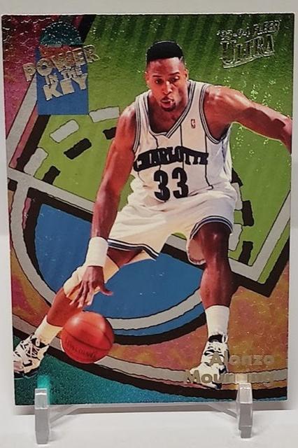 1993-94 Fleer Ultra Power in the Key Alonzo Mourning Hornets *2