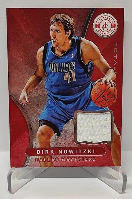 2012-13 Panini Totally Certified Red Dirk Nowitzki Mavericks #64